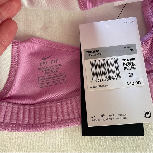 Nike Womens Victory Shape DRI-FIT High Support Sports Bra - Picture 10 of 12